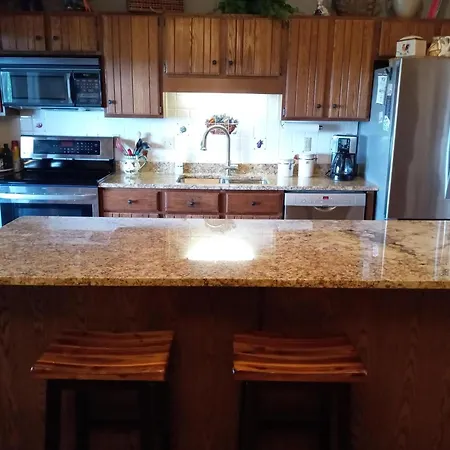Mountainside 202 Townhome - Pet Friendly